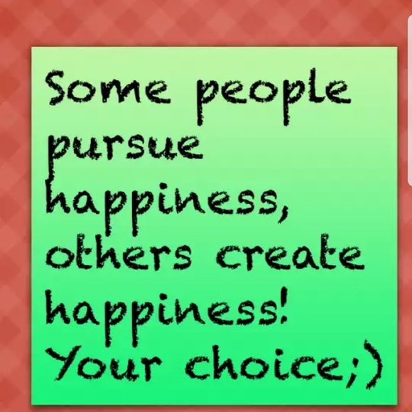 Meet your Posher, The Queen Bee - Picture 2 of 3